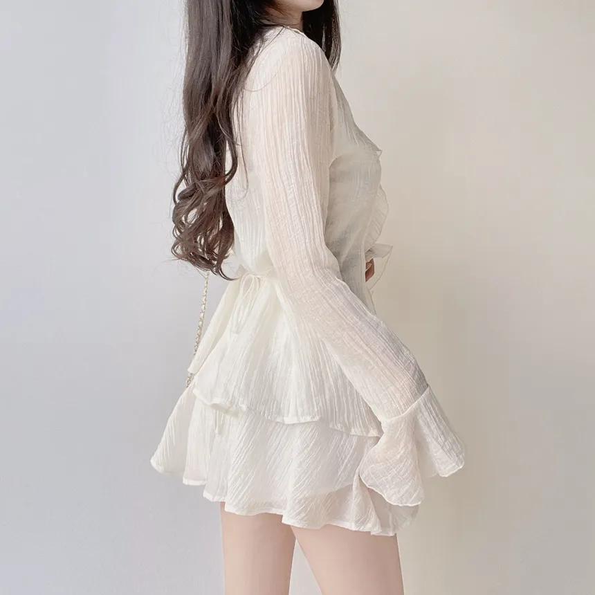 シースルーVネックラッフル長袖ボタンミニバックリボンウエストゴムセットアップ | mirangmirang | 詳細画像3