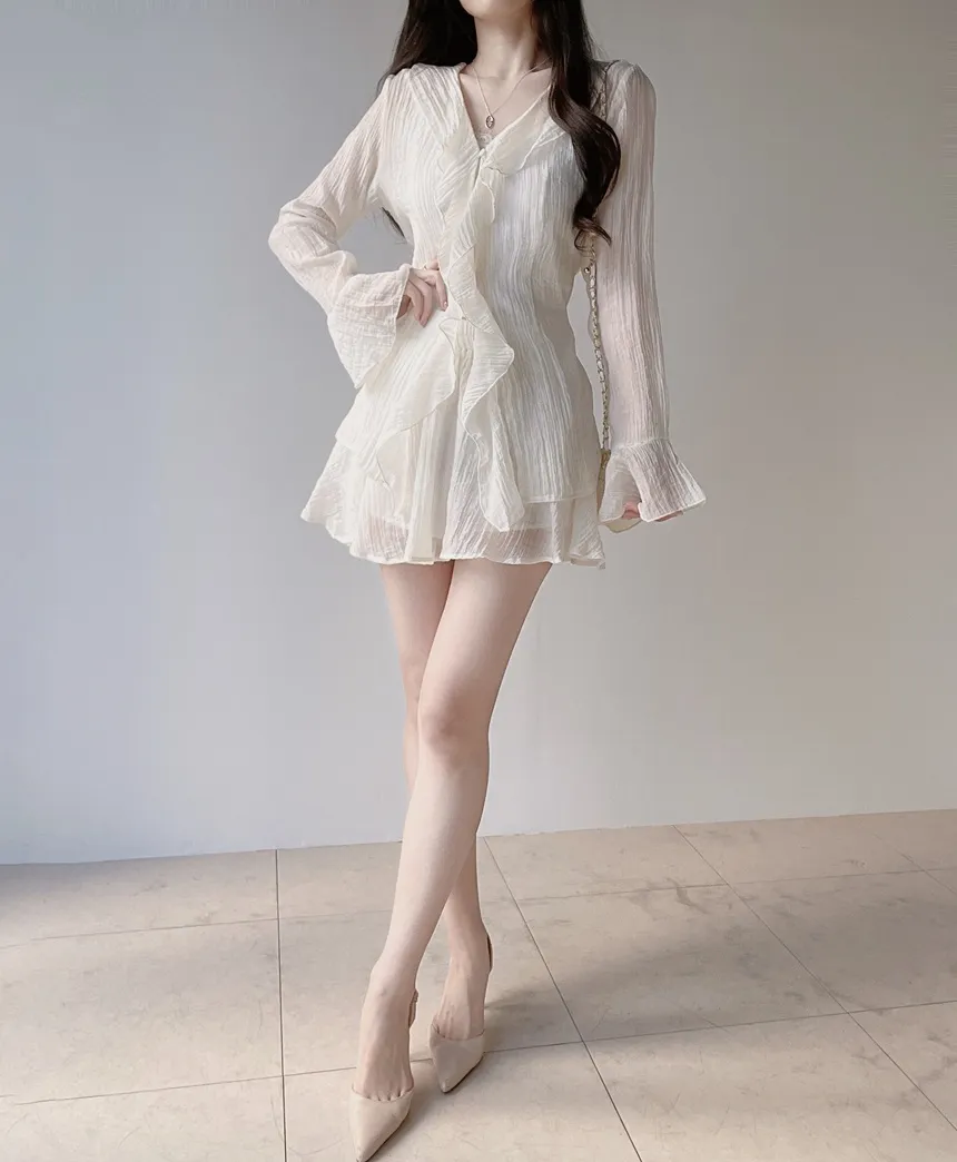 シースルーVネックラッフル長袖ボタンミニバックリボンウエストゴムセットアップ | mirangmirang | 詳細画像7