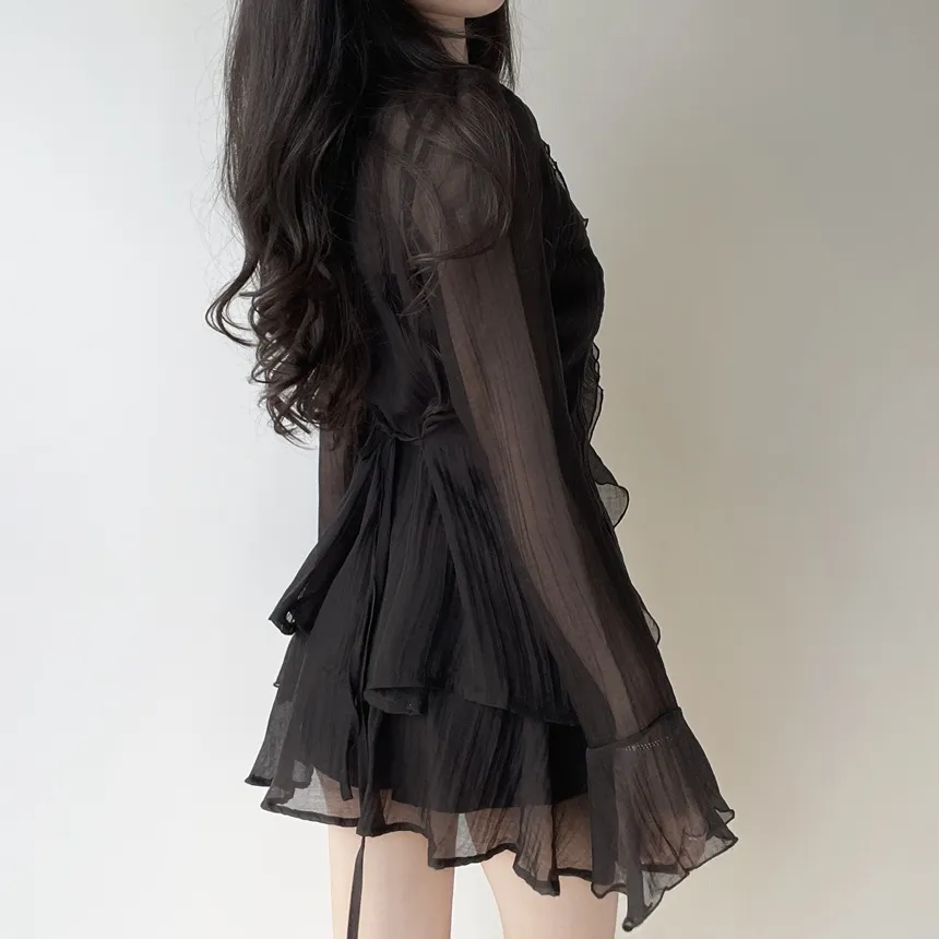 シースルーVネックラッフル長袖ボタンミニバックリボンウエストゴムセットアップ | mirangmirang | 詳細画像13