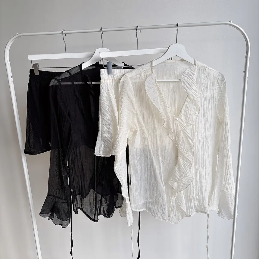 シースルーVネックラッフル長袖ボタンミニバックリボンウエストゴムセットアップ | mirangmirang | 詳細画像28