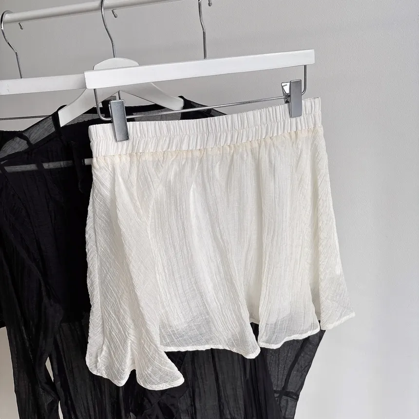 シースルーVネックラッフル長袖ボタンミニバックリボンウエストゴムセットアップ | mirangmirang | 詳細画像32