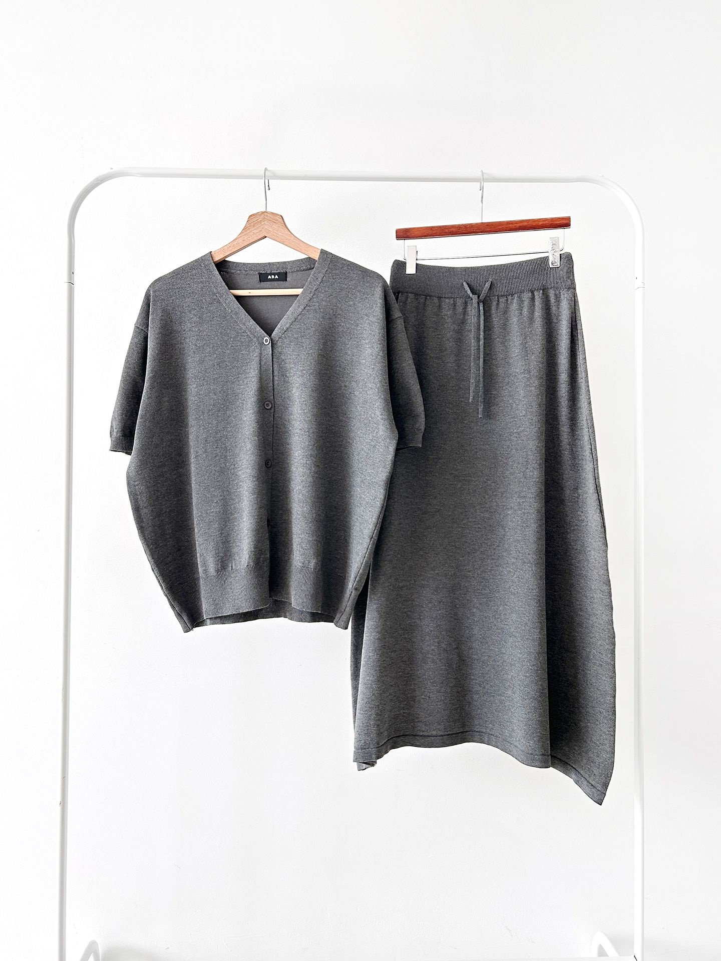 ボタンVネックウエストゴムロング半袖セットアップ | 詳細画像9