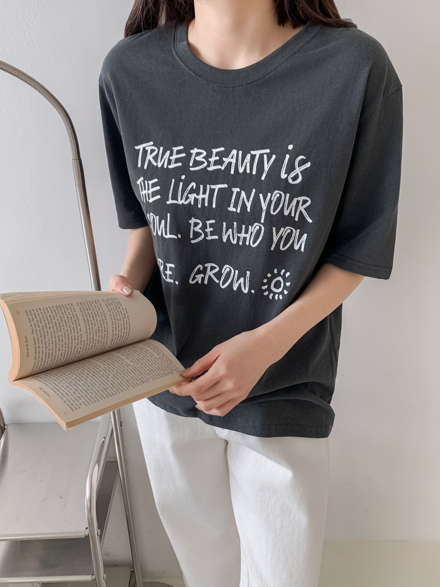 コットンラウンドネック半袖レタリングTシャツ | 詳細画像5