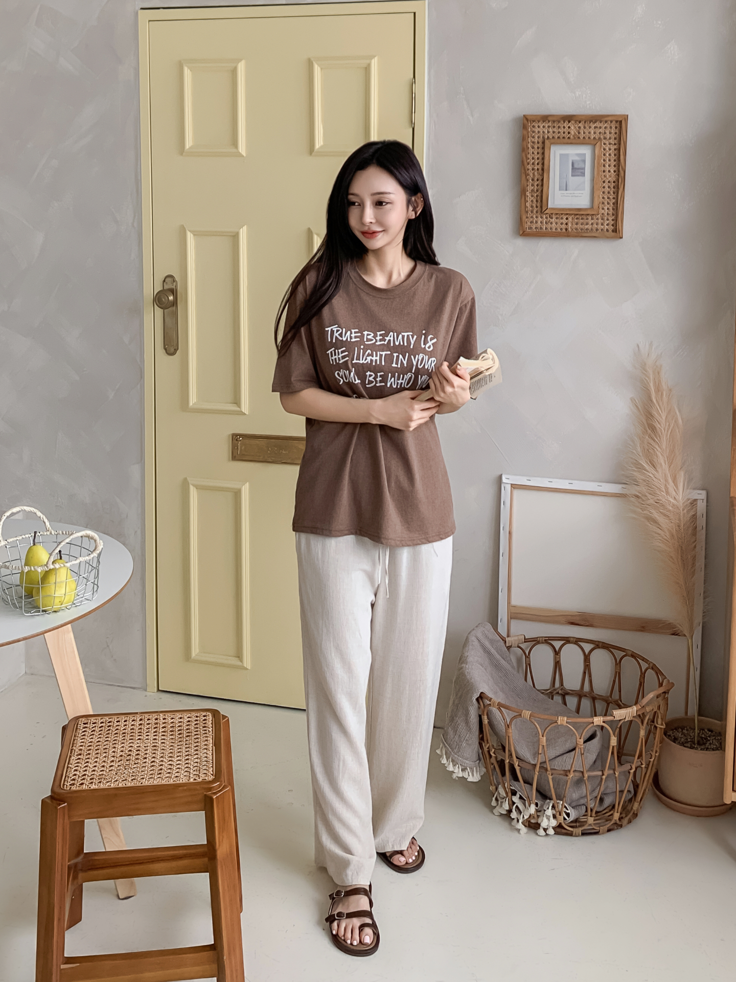 コットンラウンドネック半袖レタリングTシャツ | 詳細画像25