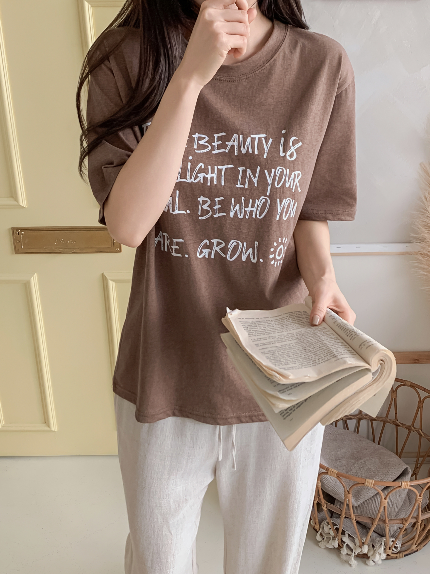 コットンラウンドネック半袖レタリングTシャツ | 詳細画像26