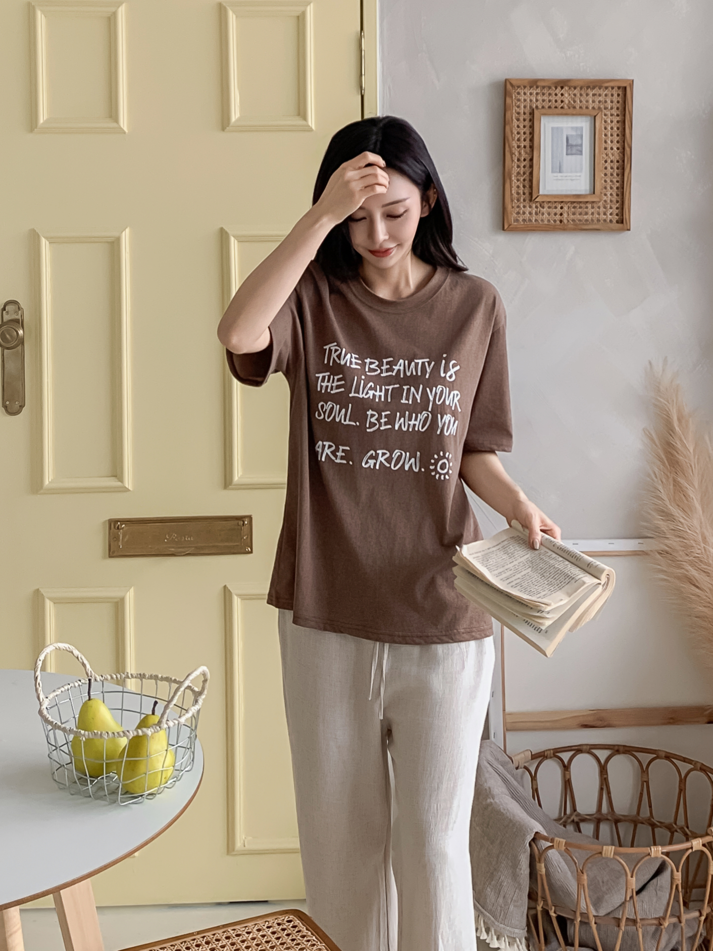 コットンラウンドネック半袖レタリングTシャツ | 詳細画像27