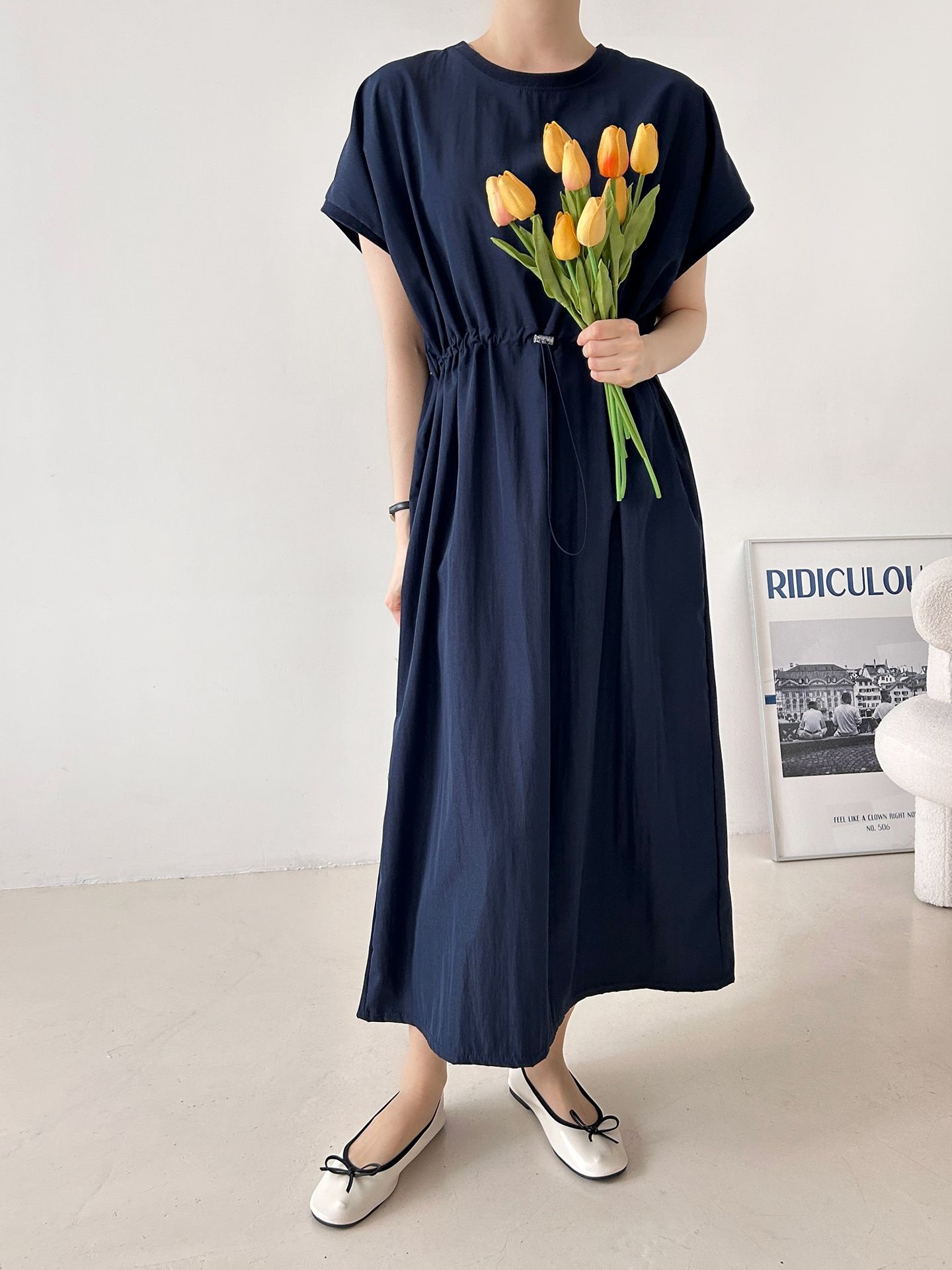 ラウンドネックシャーリングフレンチスリーブドローコードロング半袖フレアAライン無地ワンピース | 詳細画像30