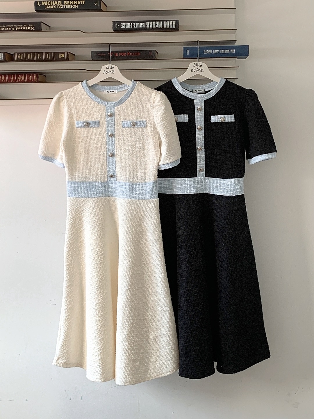 配色ラウンドネックスリムロング半袖フレアワンピース | 詳細画像15