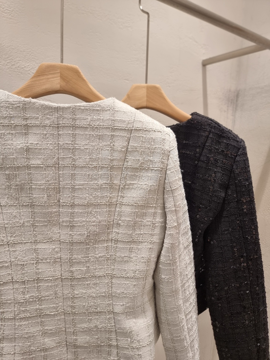 ツイードスパンコールラウンドネックノーカラースリット肩パッドロングセットアップスカートジャケット | 詳細画像23