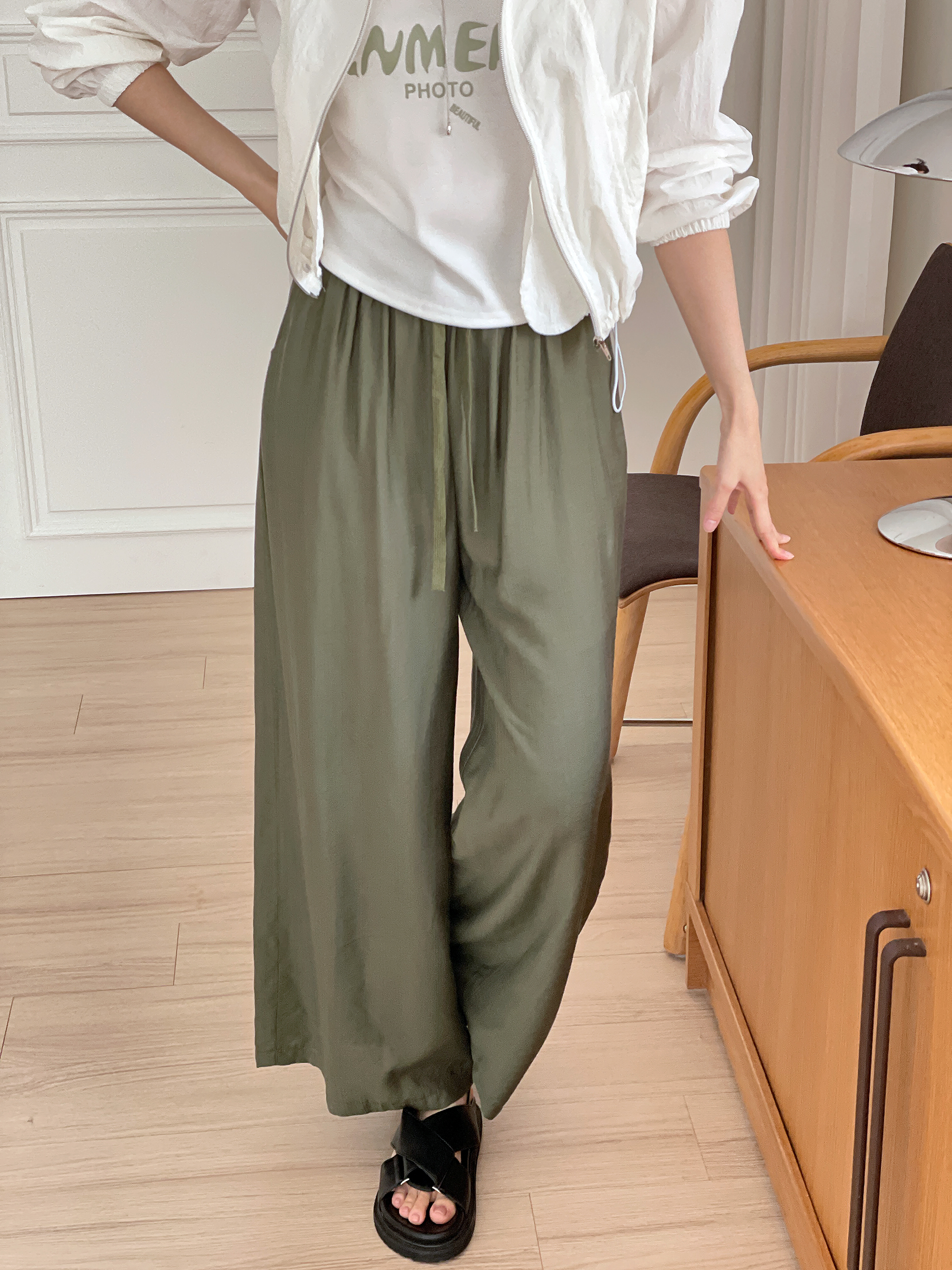 クールドローストリングポケットウエストゴム8分丈パンツ | 詳細画像14