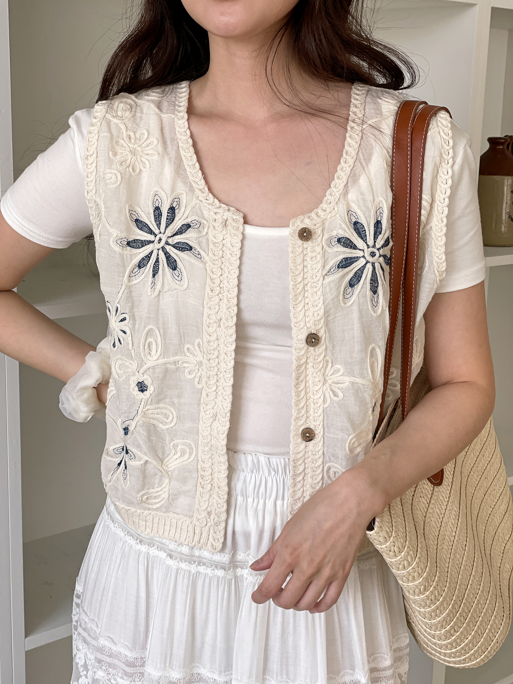 ボタンUネックルーズ刺繍花柄ベスト | 詳細画像9