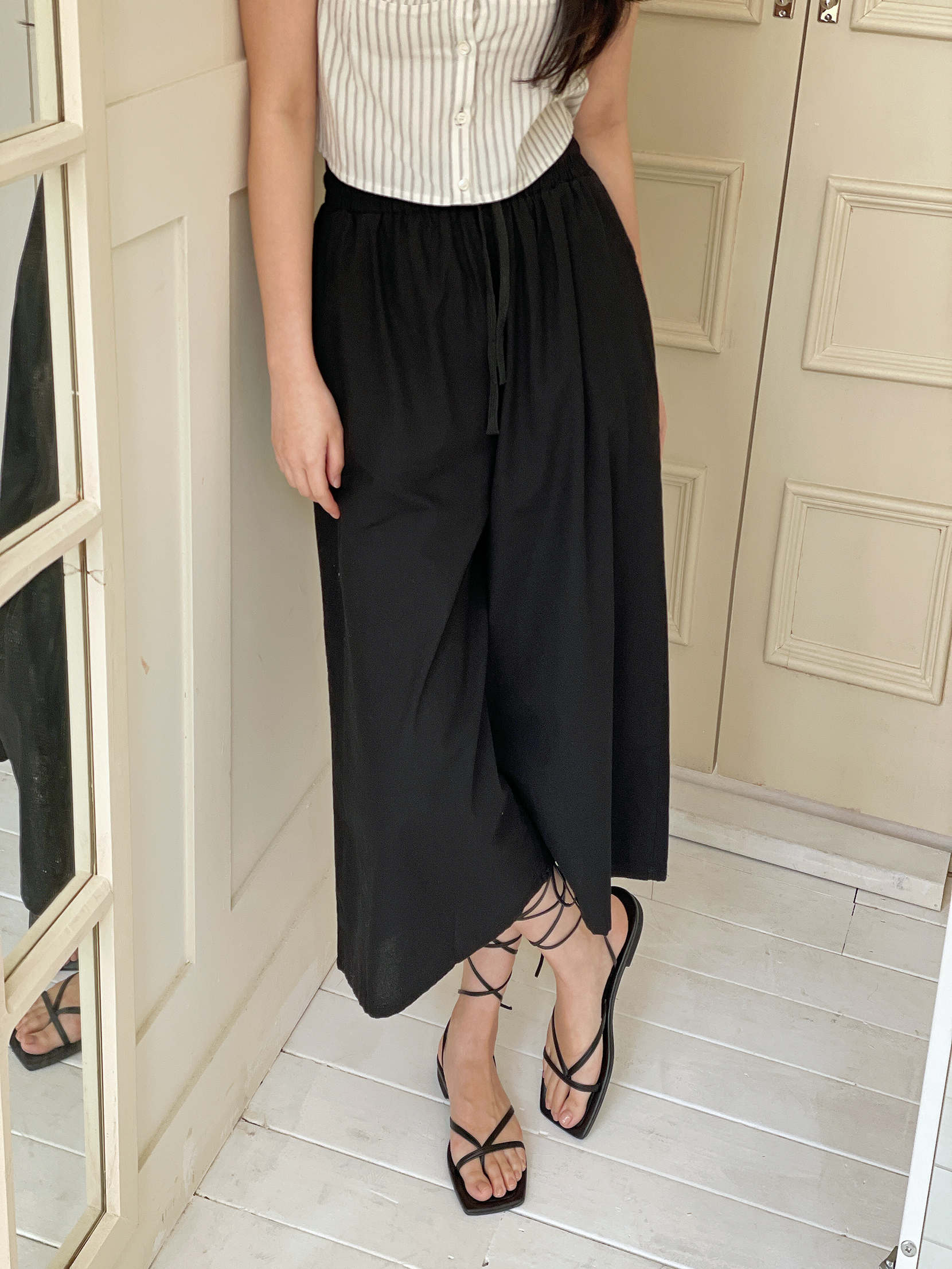 リネン混ドローストリングウエストゴムオーバーサイズボクシーフレアワイドビッグ8分丈無地パンツ | 詳細画像9