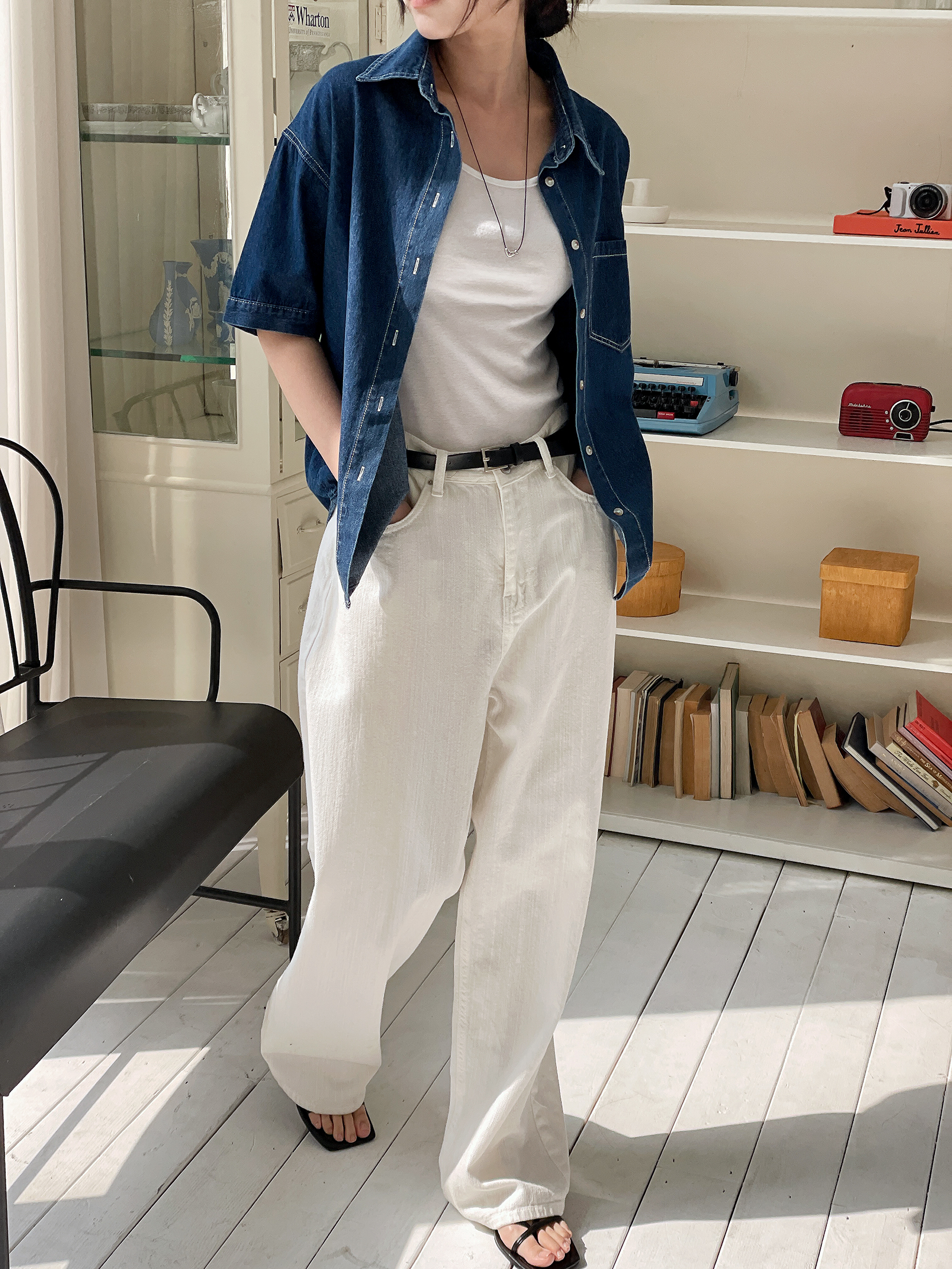 ノンウォッシュデニムボタンカラーオーバーサイズ半袖ハーフドロップショルダーライトブルーディープブルーシャツ | 詳細画像4