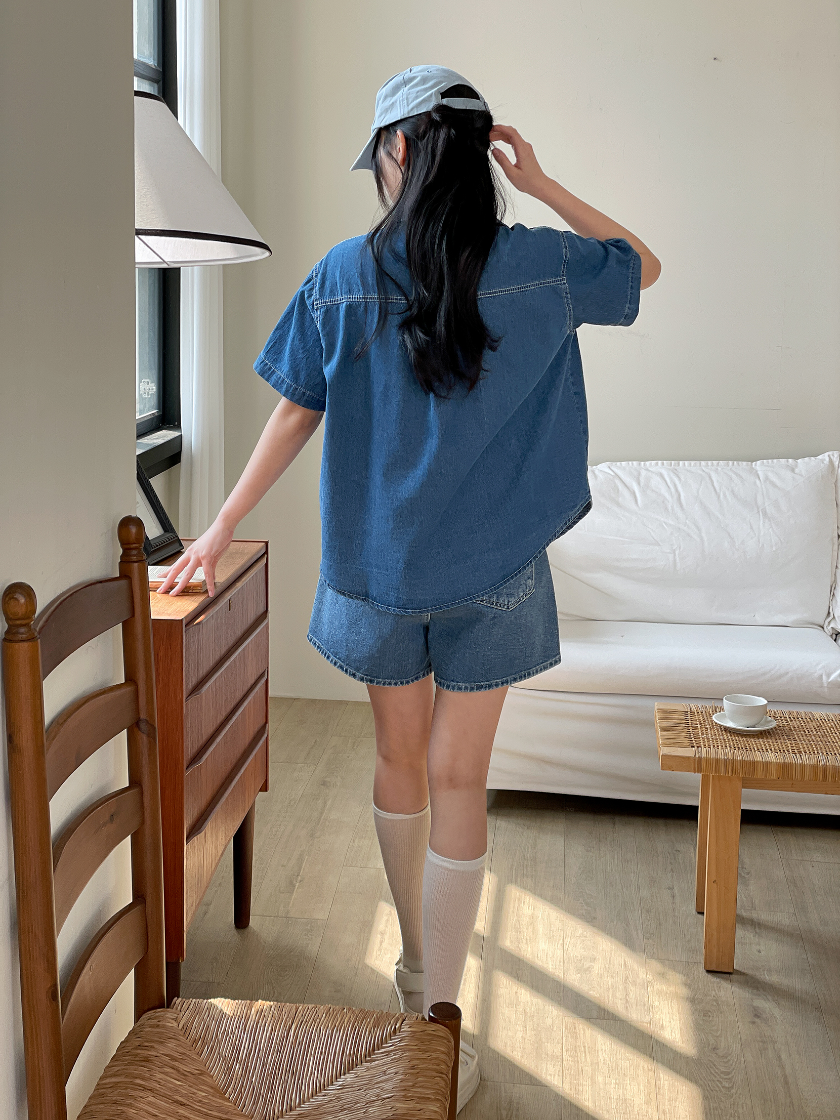 ノンウォッシュデニムボタンオーバーサイズ半袖ワンポケットペンダントライトブルーディープブルーシャツ | 詳細画像5