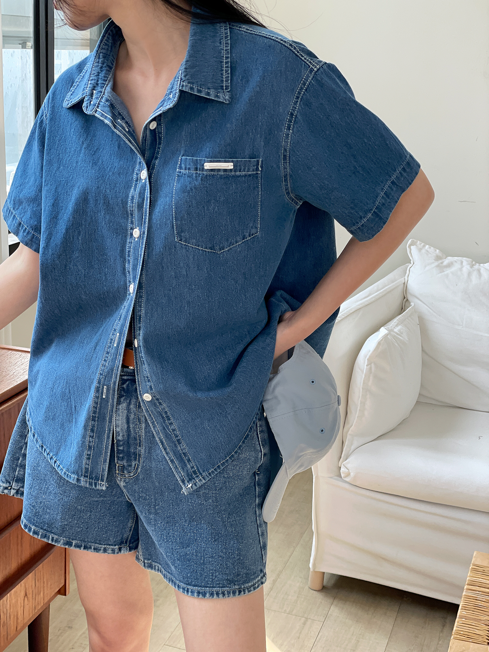 ノンウォッシュデニムボタンオーバーサイズ半袖ワンポケットペンダントライトブルーディープブルーシャツ | 詳細画像9