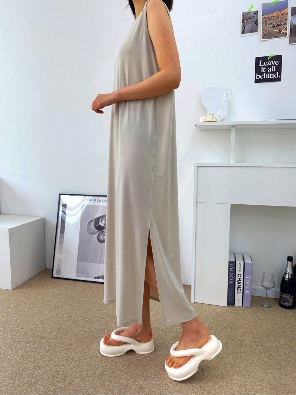 VネックスリットマキシHライン(ロング丈)無地ワンピースノースリワンピース | 詳細画像3