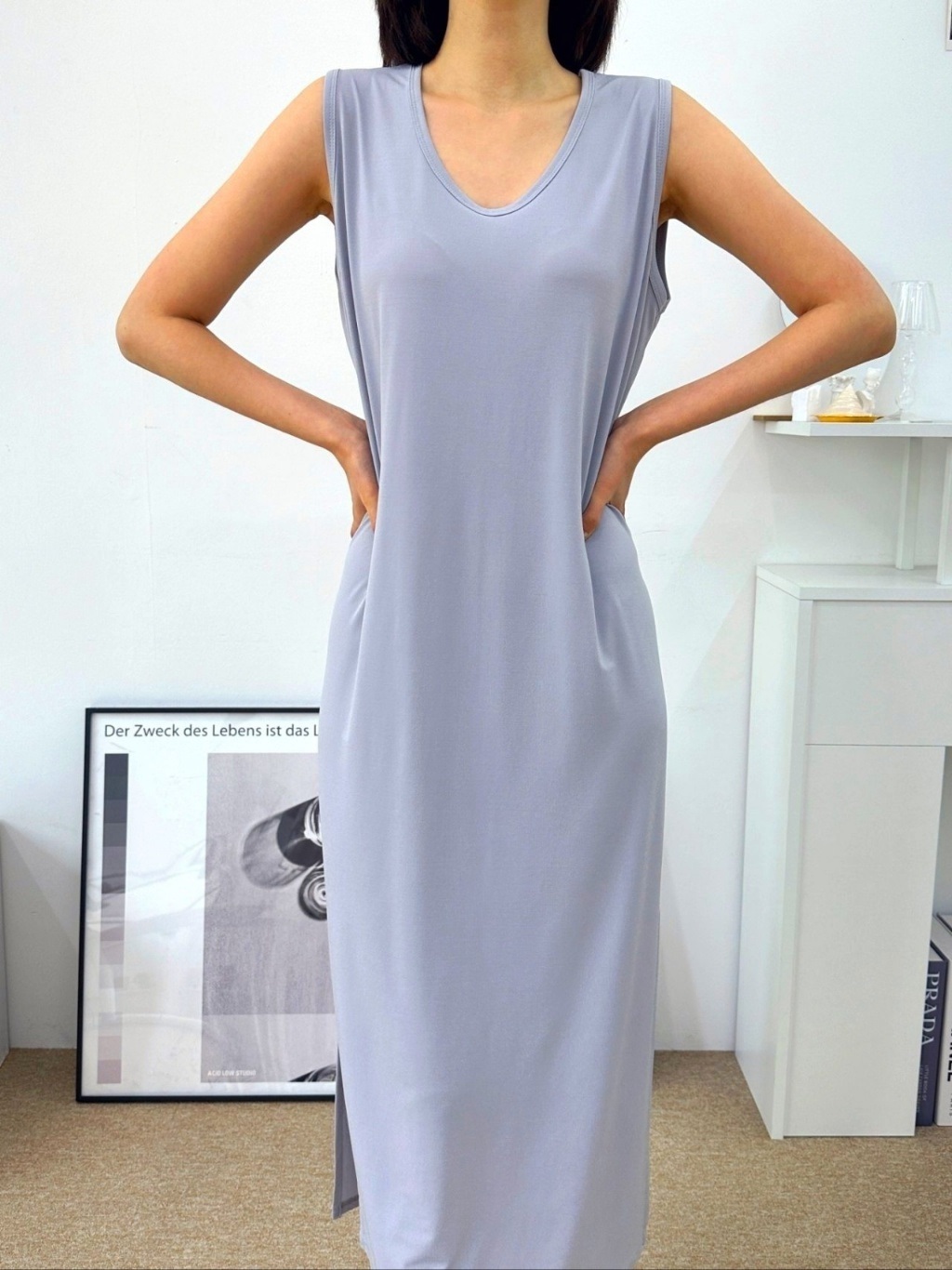 VネックスリットマキシHライン(ロング丈)無地ワンピースノースリワンピース | 詳細画像10