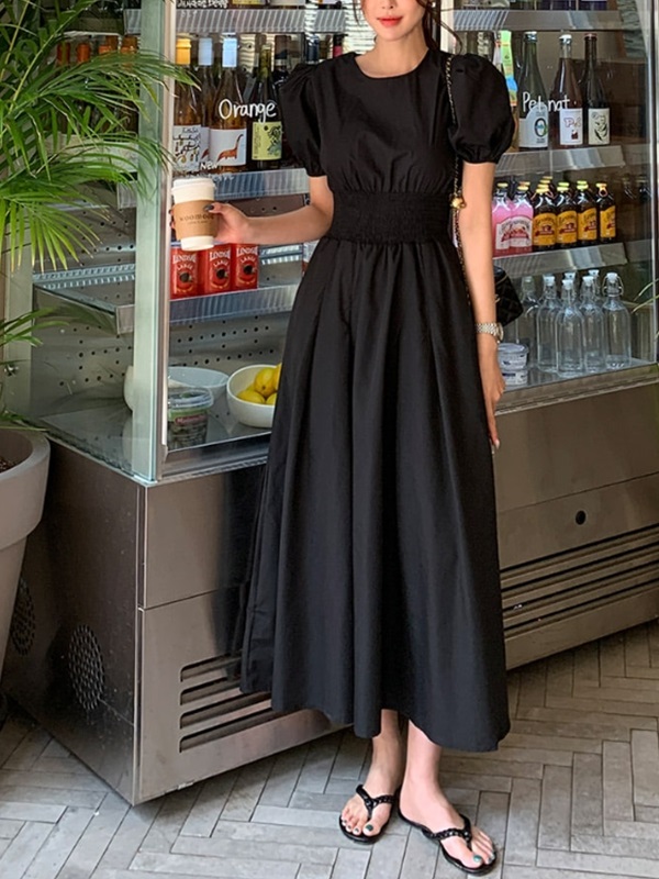 ラウンドネックシャーリングウエストゴムパフスリーブロング半袖フレアAライン無地ワンピース | 詳細画像2