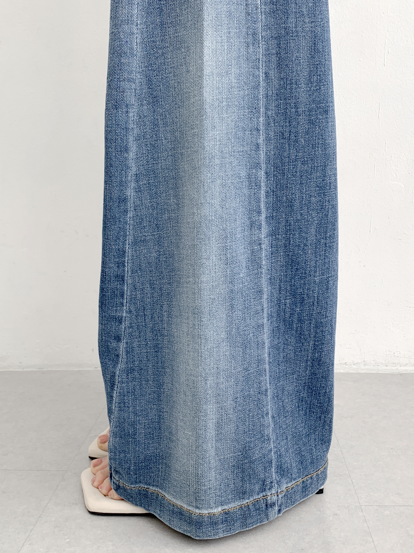 デニムジップアップバックルウォッシングポケットリベットワイドループバックポケットライトブルーディープブルーデニムパンツ | 詳細画像3