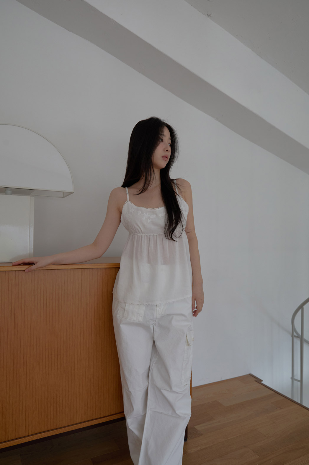 リネン混ラウンドネックドローストリング刺繍セミクロップド刺繍レース無地キャミブラウスSS | 詳細画像5