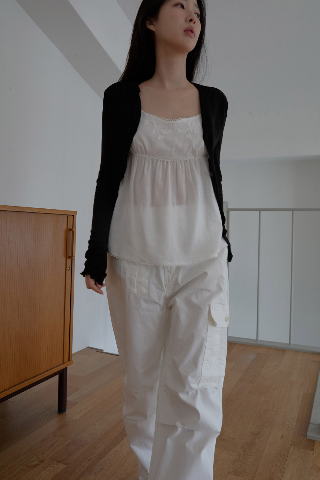 リネン混ラウンドネックドローストリング刺繍セミクロップド刺繍レース無地キャミブラウスSS | 詳細画像18