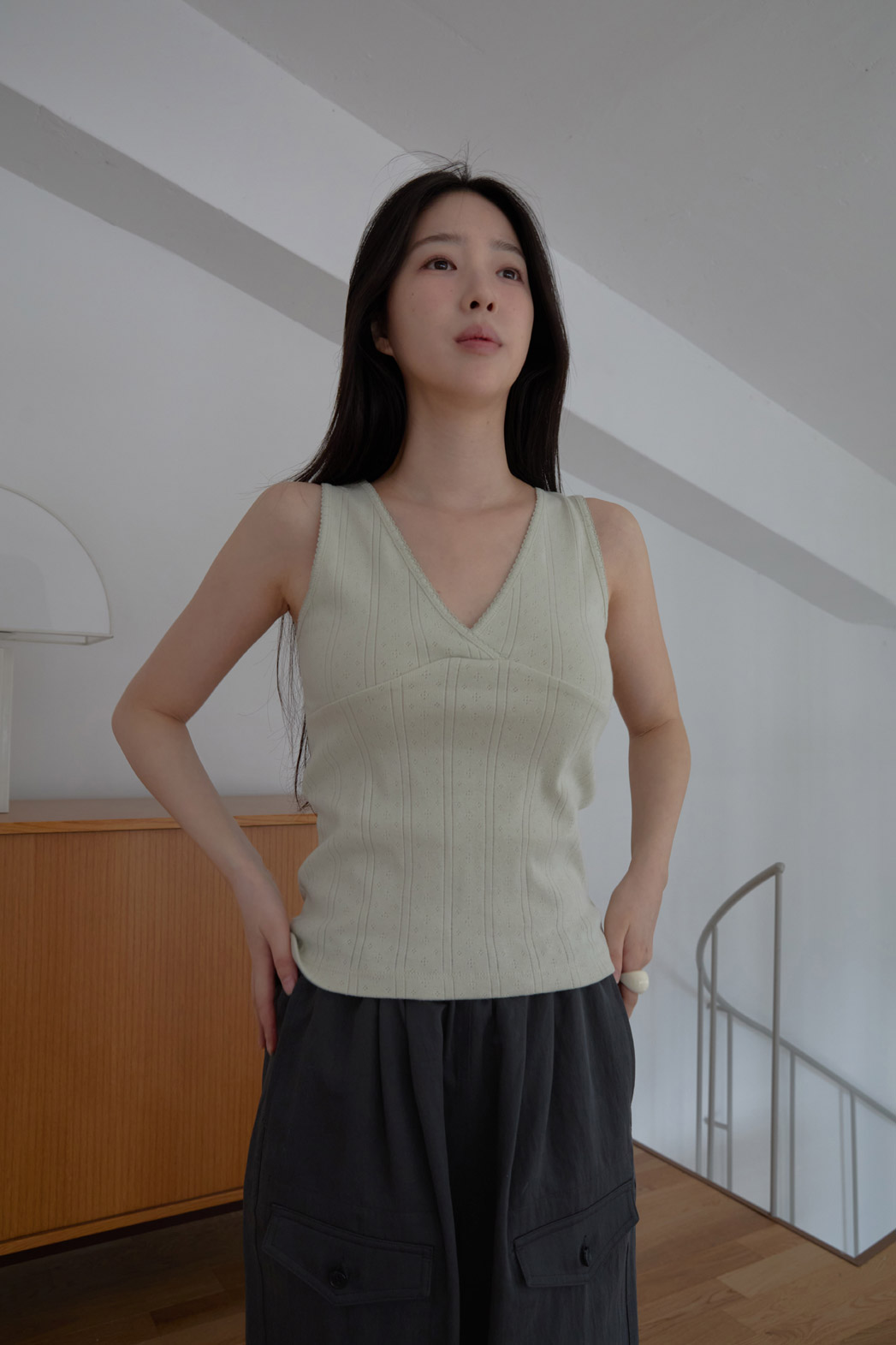 コットンVネックベーシッククロップドレースノースリーブSS | 詳細画像8