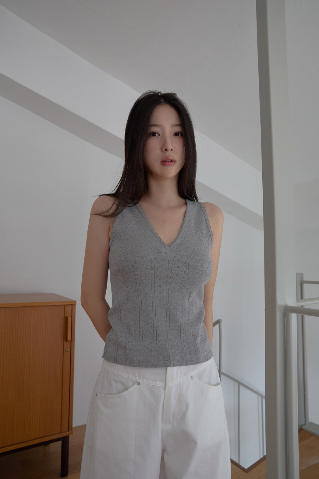 コットンVネックベーシッククロップドレースノースリーブSS | 詳細画像24