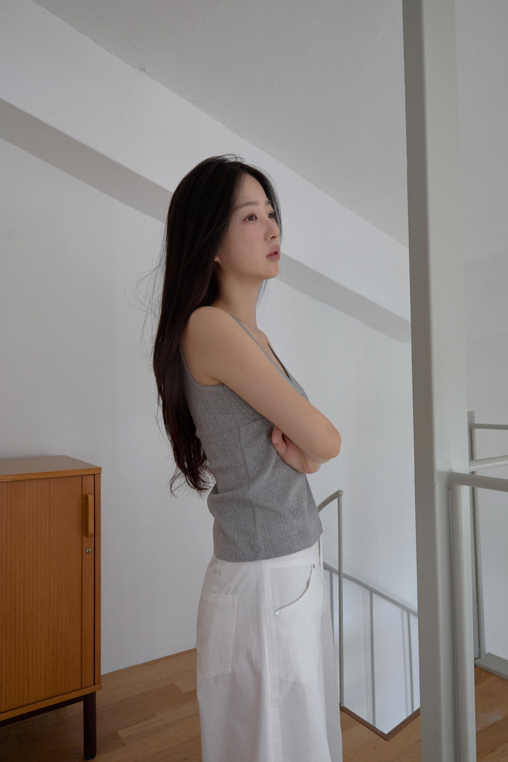 コットンVネックベーシッククロップドレースノースリーブSS | 詳細画像26