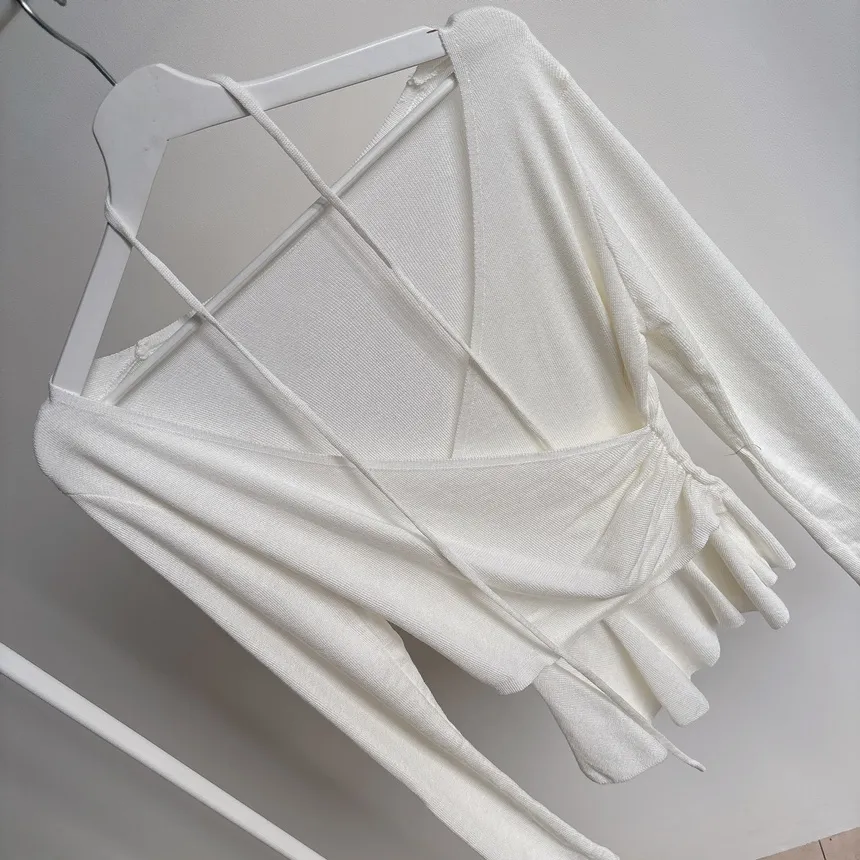 Vネックラップ調アンバランス長袖ニット | mirangmirang | 詳細画像43