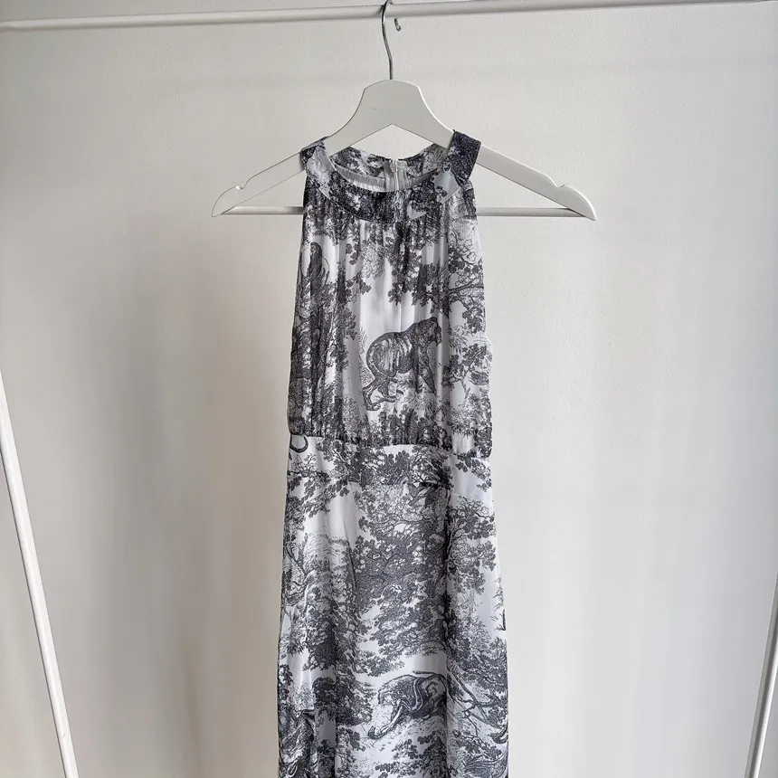 ホルターネックバックストラップロングプリントワンピース | mirangmirang | 詳細画像14