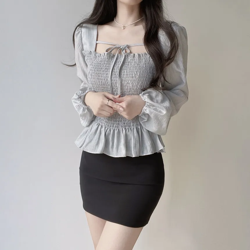 スクエアネックシャーリングドローストリングフリルブラウス | mirangmirang | 詳細画像24