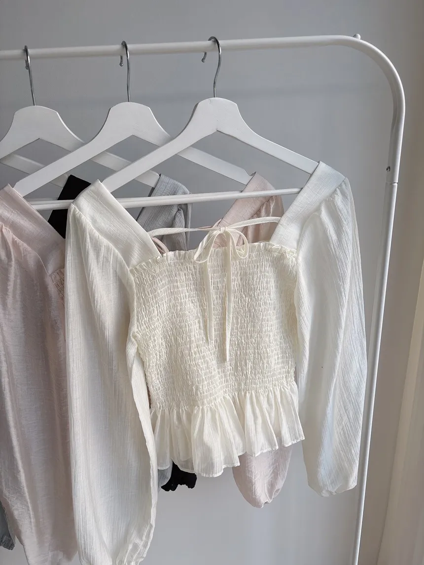 スクエアネックシャーリングドローストリングフリルブラウス | mirangmirang | 詳細画像36