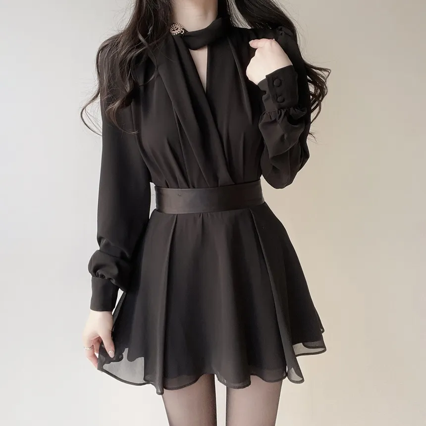 ドレープVネックパフスリーブブラウス | mirangmirang | 詳細画像11