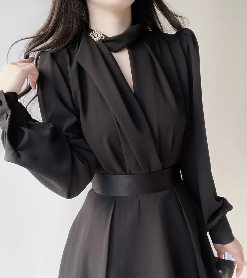 ドレープVネックパフスリーブブラウス | mirangmirang | 詳細画像12