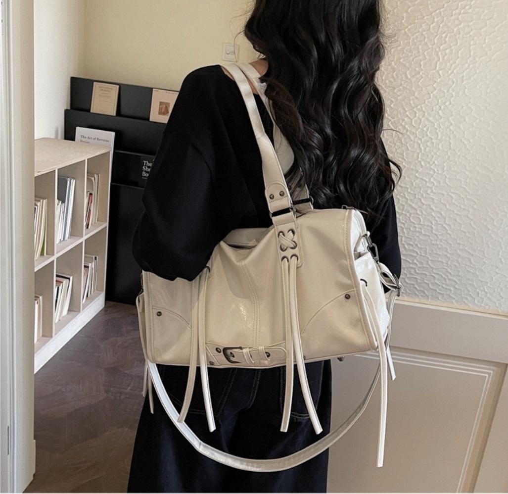 レザー調トートバッグ | 詳細画像9