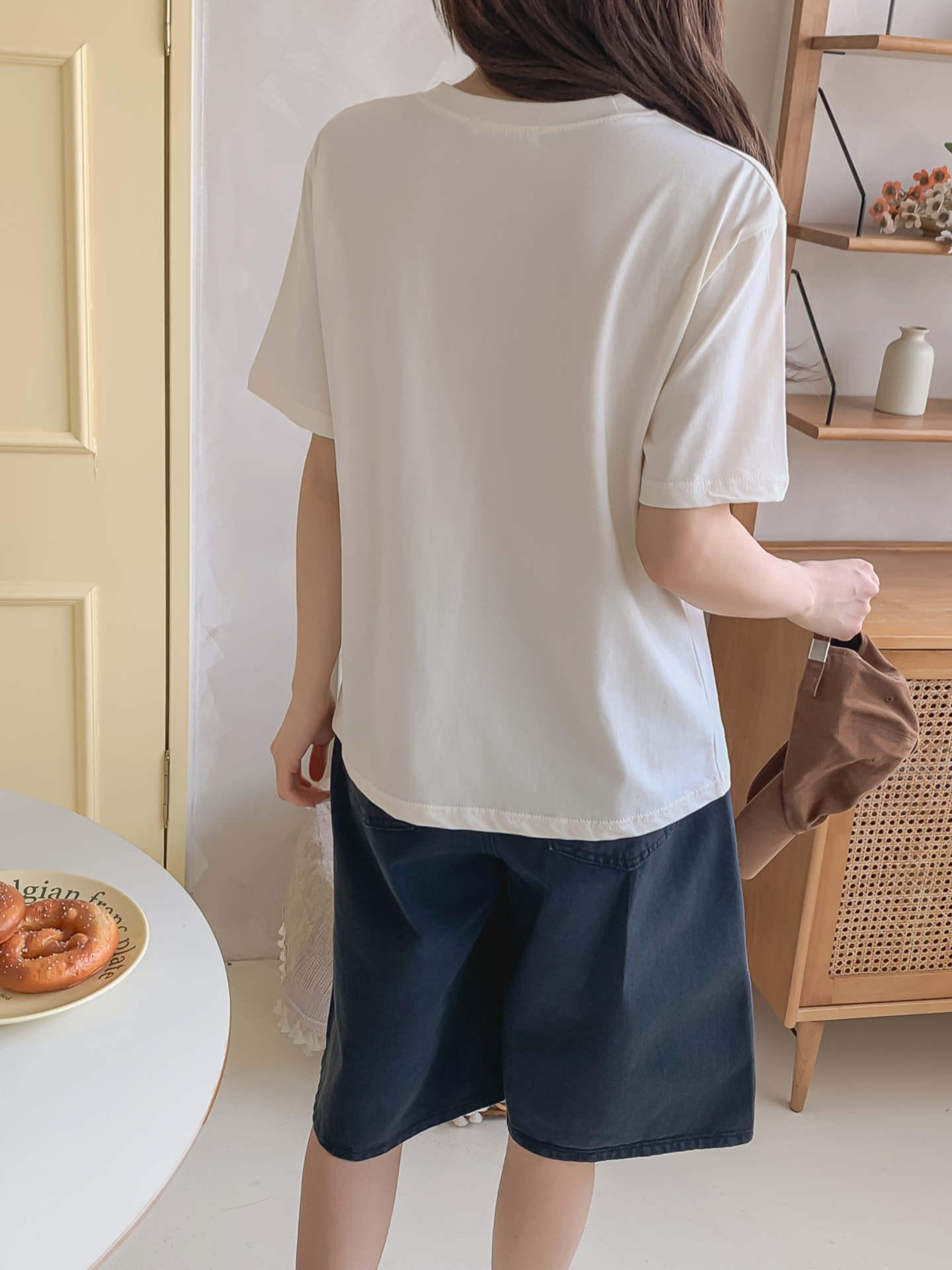 コットンラウンドネックベーシックルーズ半袖ロゴTシャツ | 詳細画像8