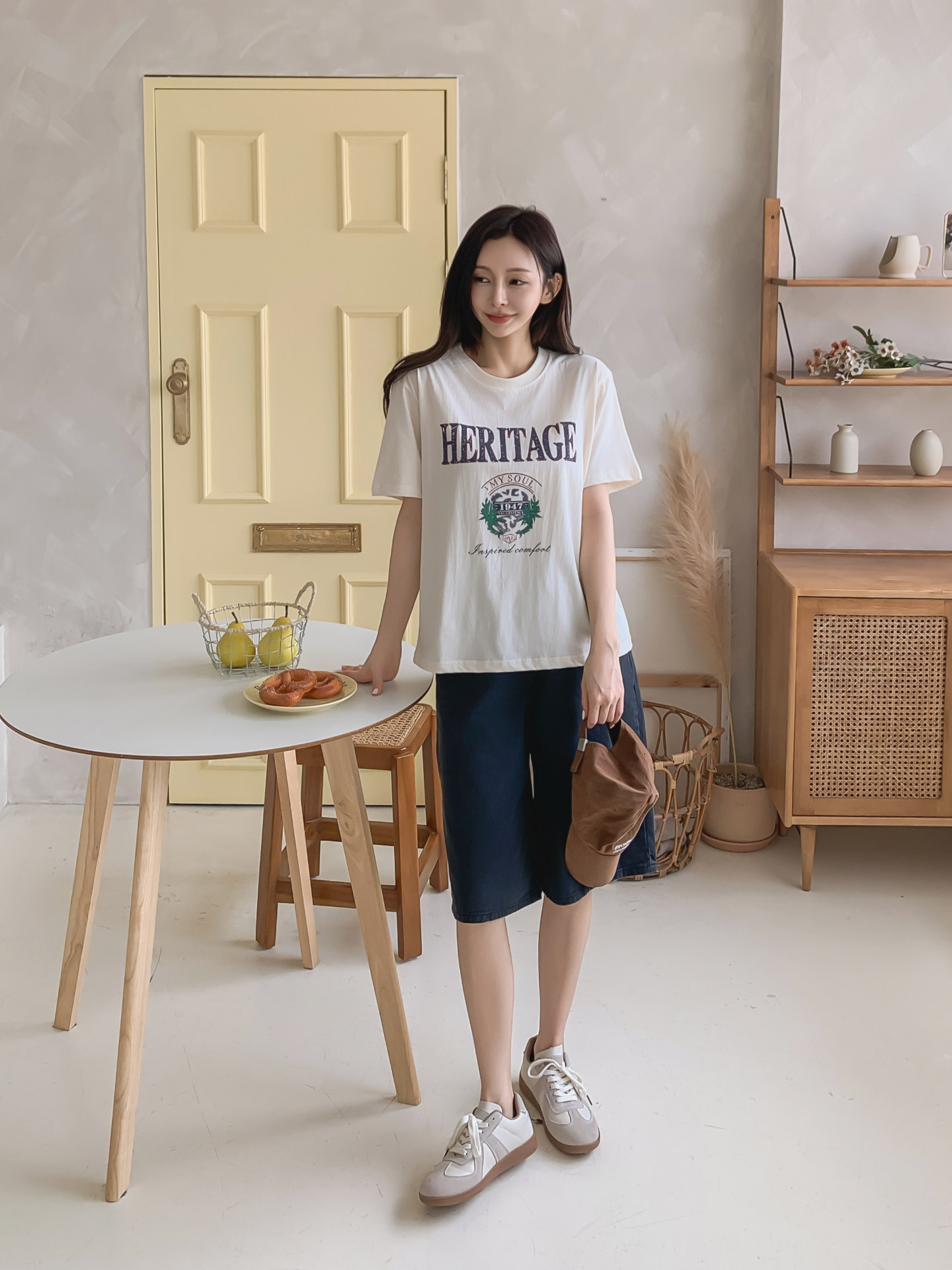 コットンラウンドネックベーシックルーズ半袖ロゴTシャツ | 詳細画像14