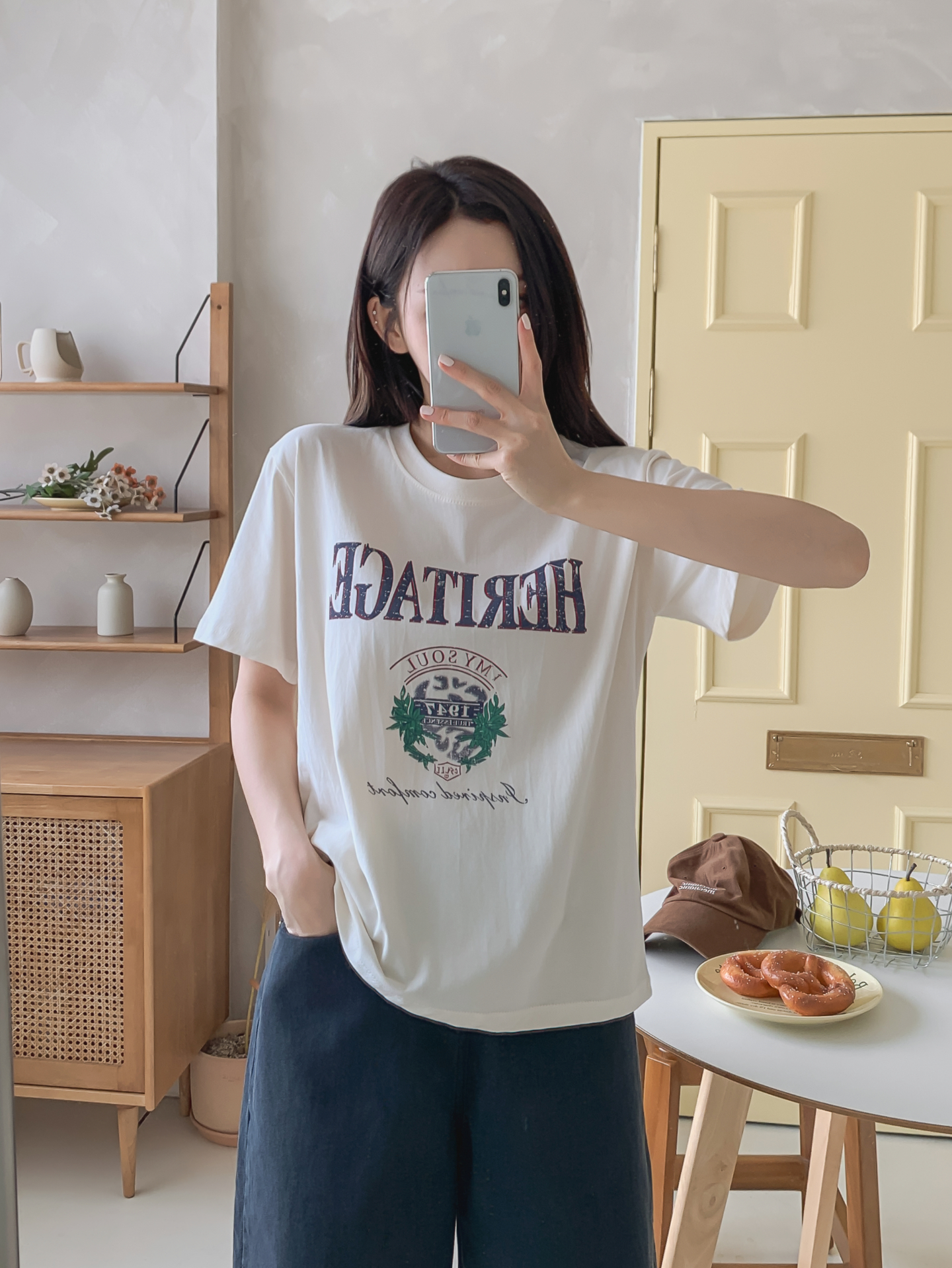 コットンラウンドネックベーシックルーズ半袖ロゴTシャツ | 詳細画像15