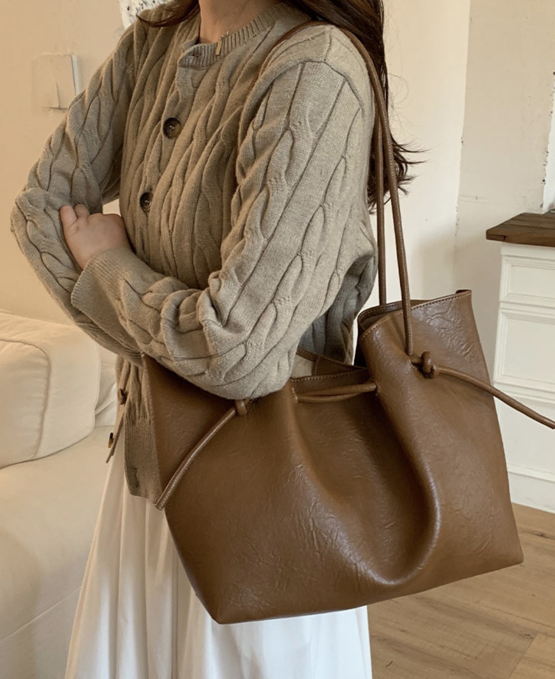 レザー調ストラップショルダーバッグポーチ付 | 詳細画像2