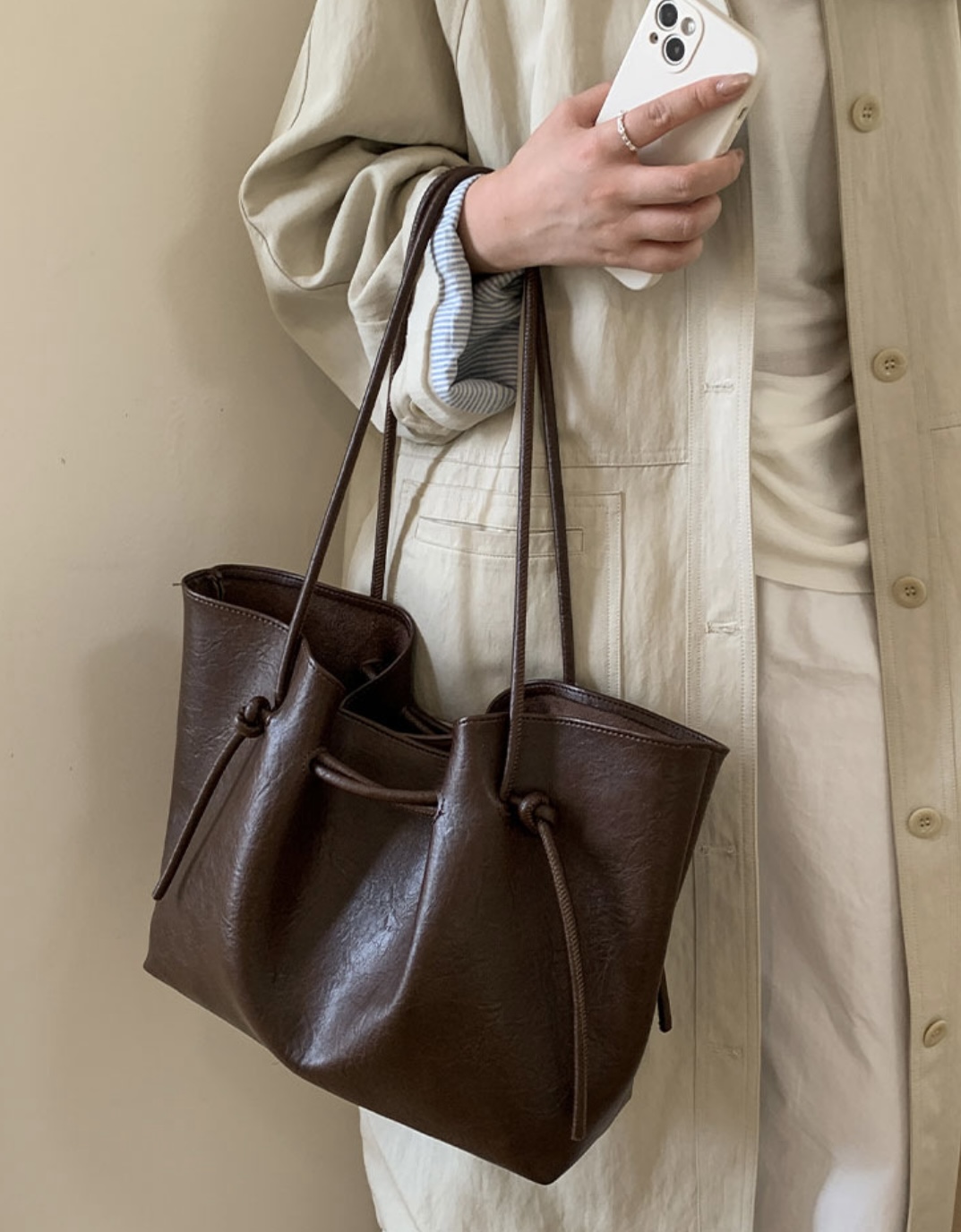 レザー調ストラップショルダーバッグポーチ付 | 詳細画像5