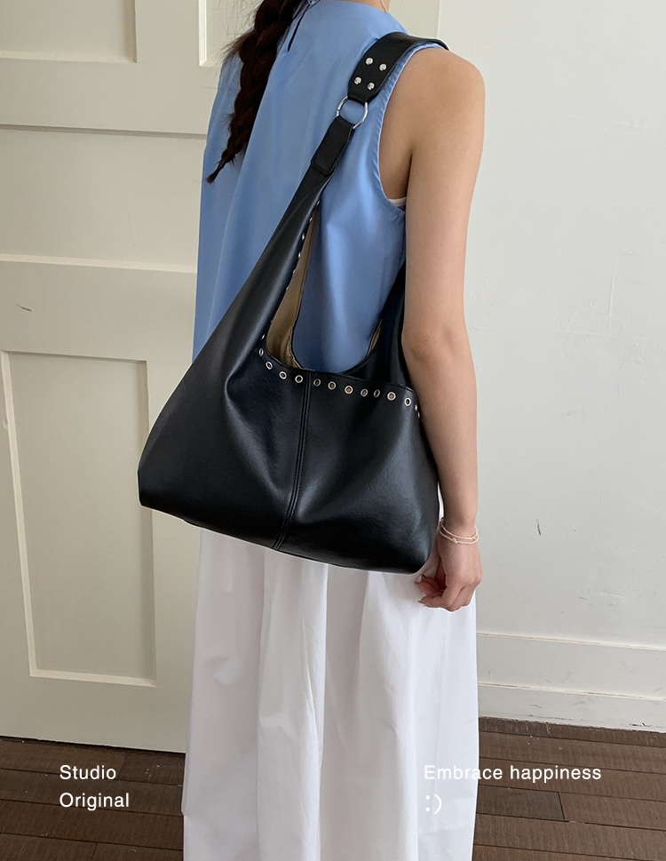 レザー調スタッズショルダーバッグ | 詳細画像11