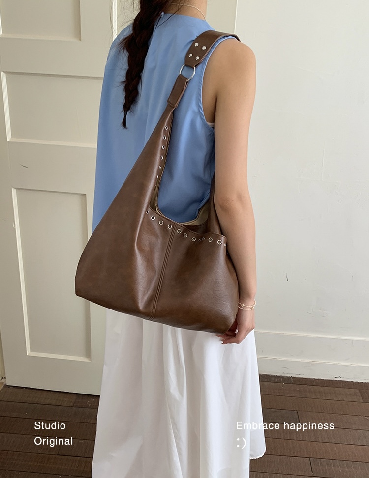 レザー調スタッズショルダーバッグ | 詳細画像14