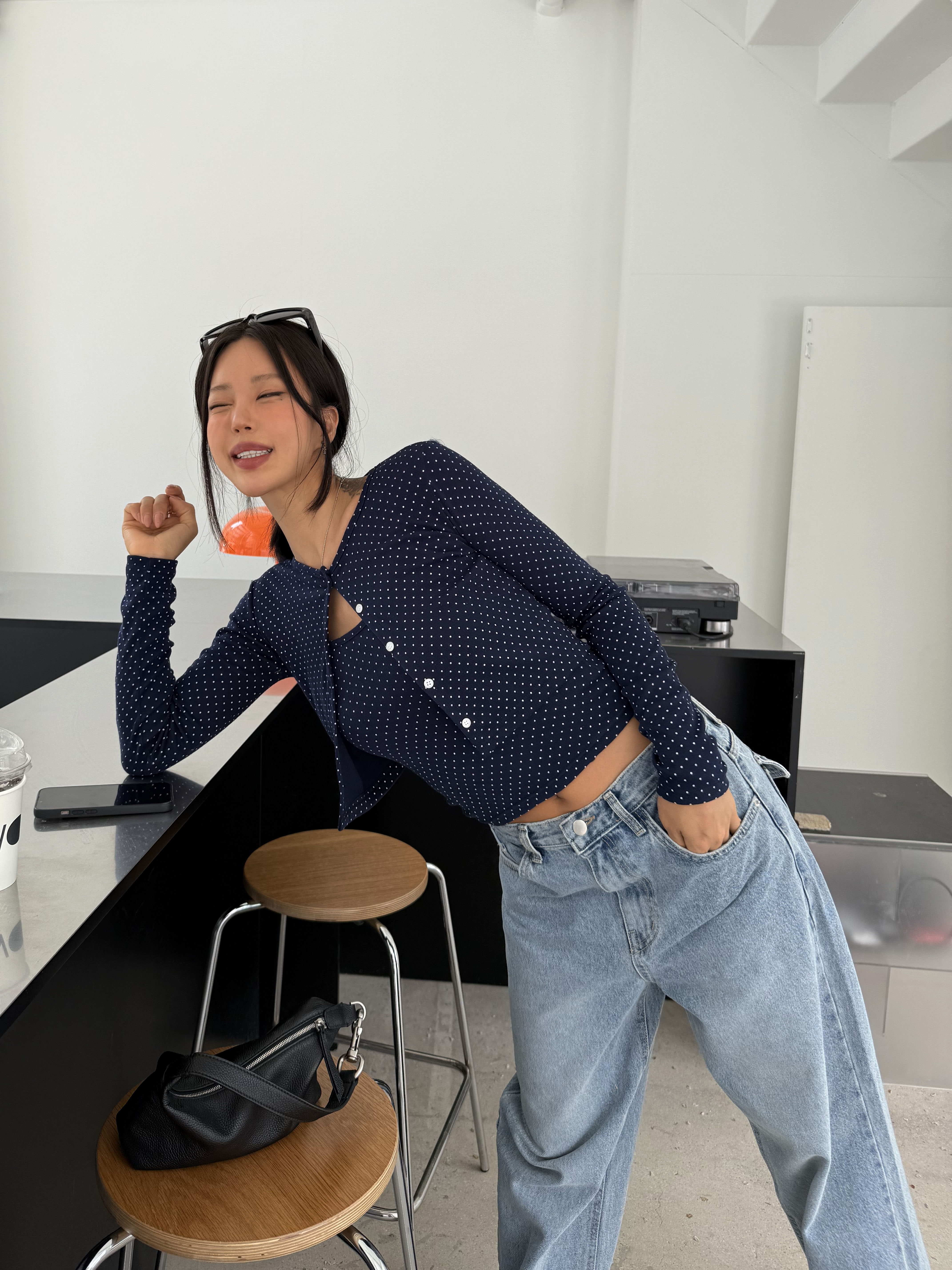 ボタンラウンドネッククロップドスリム長袖ドットカーディガンキャミソールアンサンブル | 詳細画像11