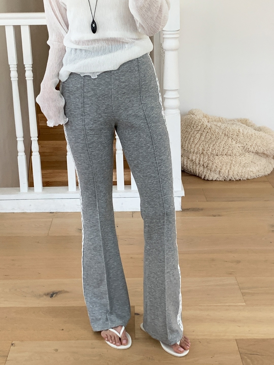 ピンタックラインウエストゴムスリムブーツカットレース配色パンツ | 詳細画像10