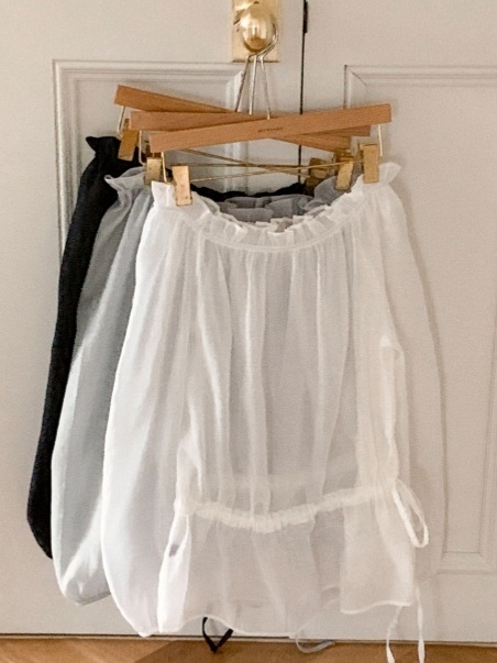 オフショルダーシャーリングドローストリングパフスリーブルーズ長袖無地ブラウス | 詳細画像20