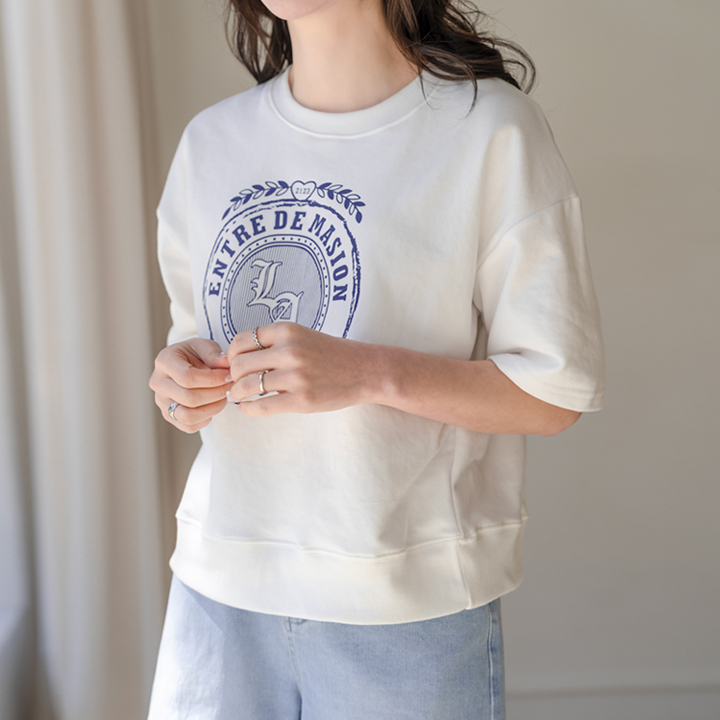 ラウンドネック半袖ベーシックロゴTシャツ | レディースファッション