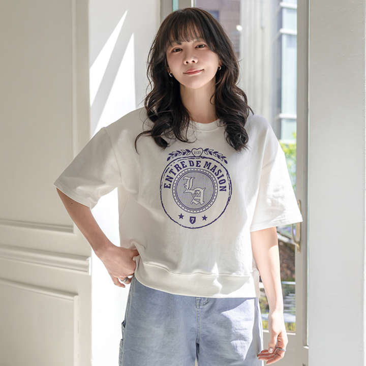 ラウンドネック半袖ベーシックロゴTシャツ | レディースファッション