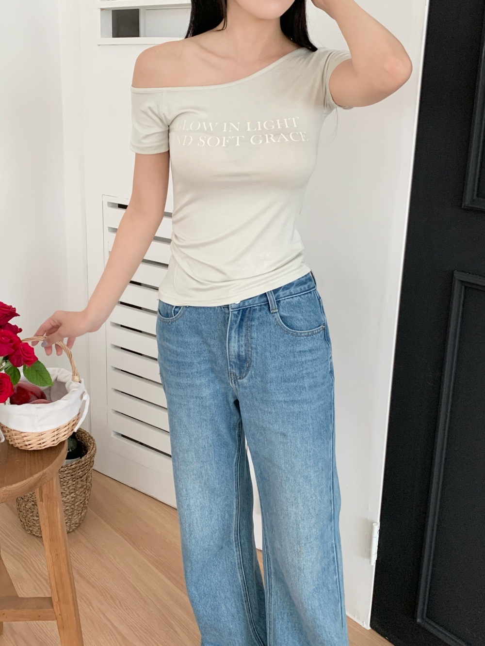 ワンショルダーベーシックスリム半袖ロゴTシャツ | 詳細画像4