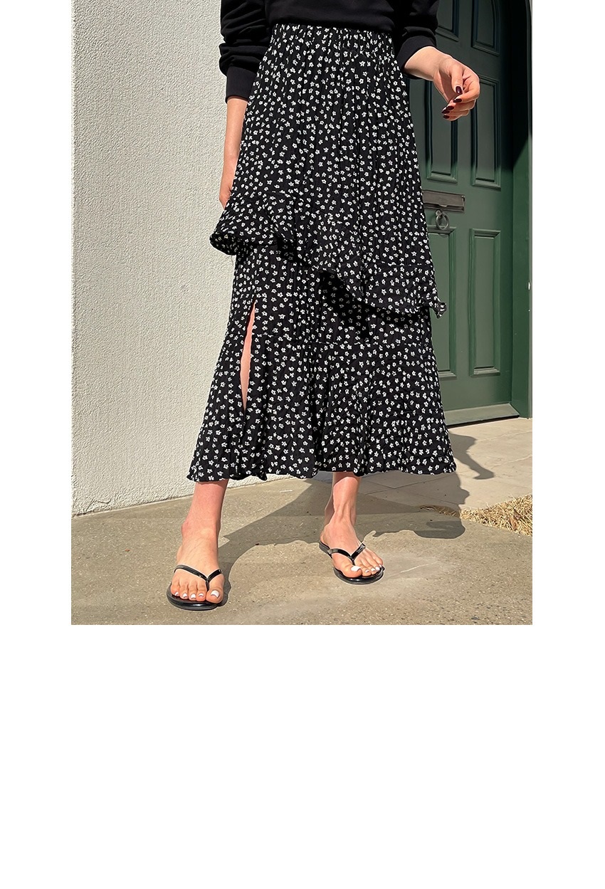 フリルティアードウエストゴムスリムロング小花柄スカート | 詳細画像14