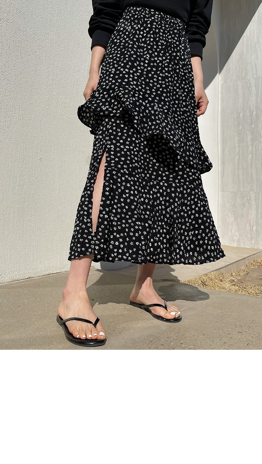 フリルティアードウエストゴムスリムロング小花柄スカート | 詳細画像16
